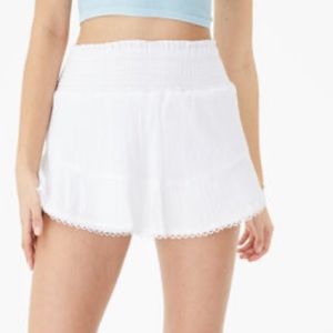 High-Waisted Ruffle skirt color white size S